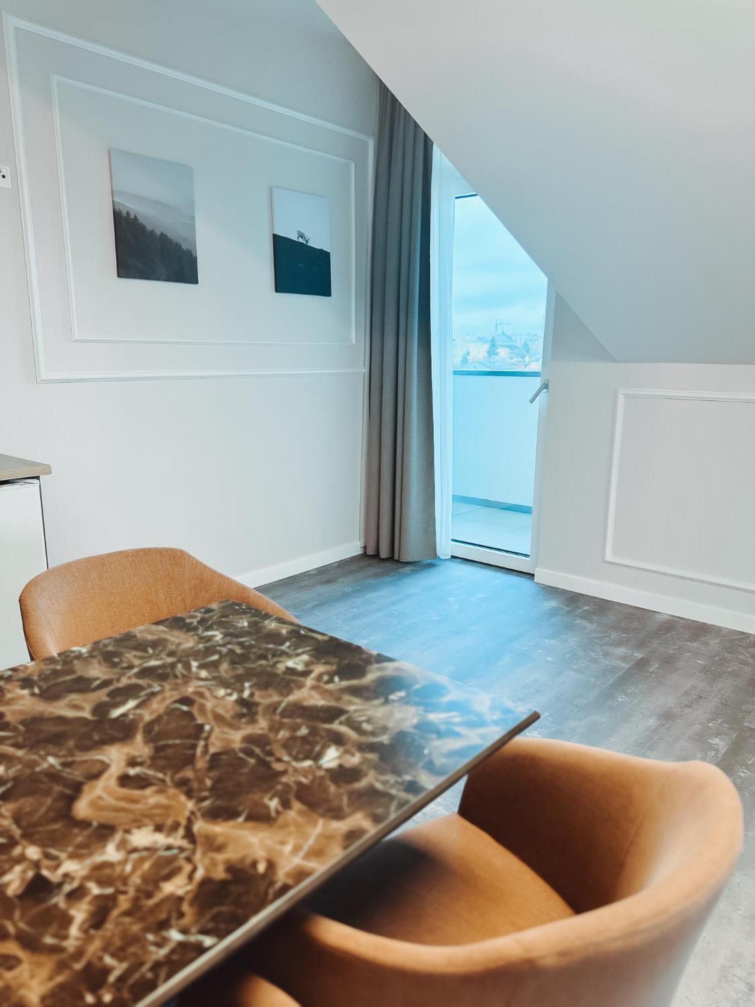 F Hotel 24H Check-In Horsching Luaran gambar