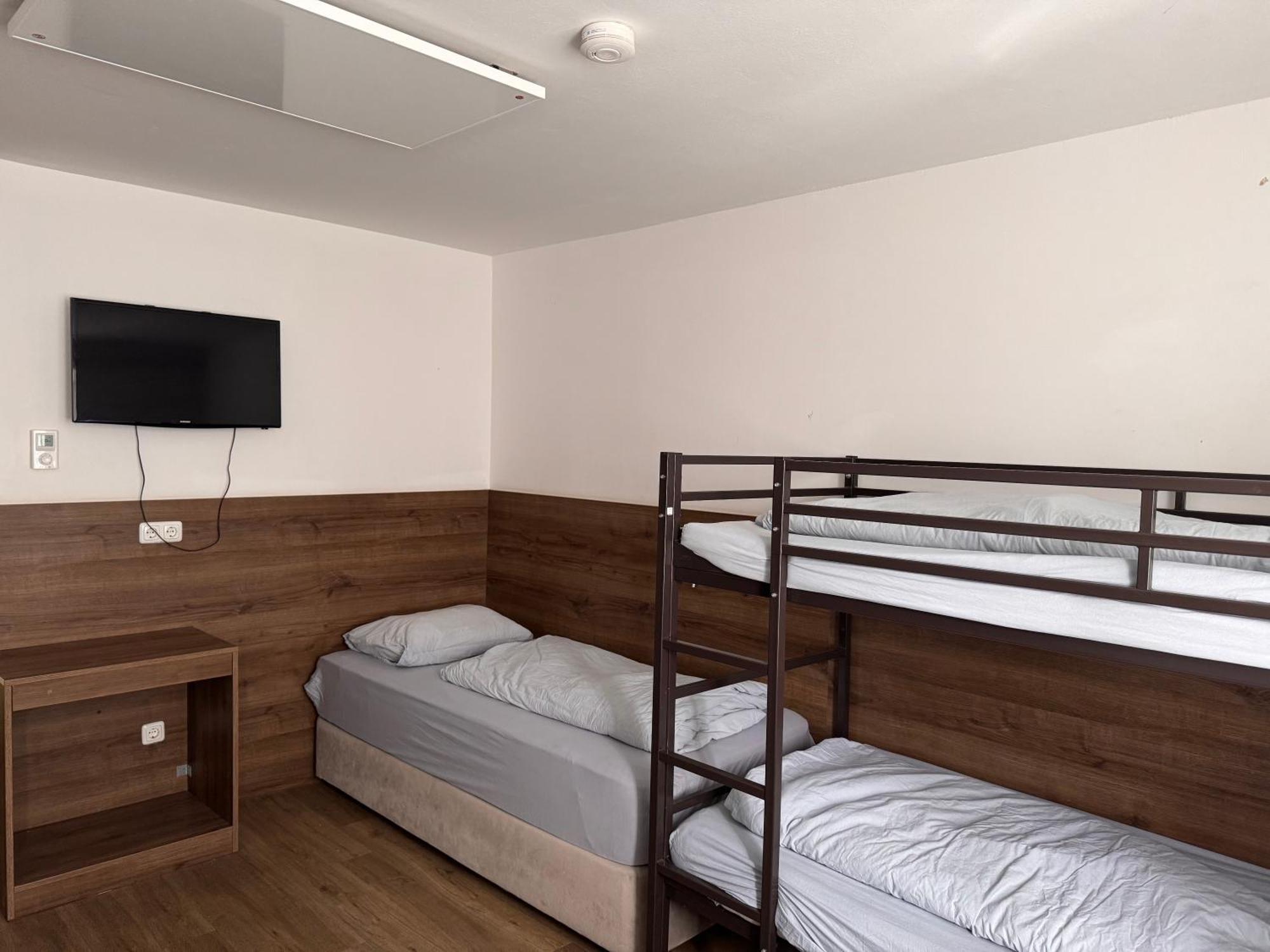 F Hotel 24H Check-In Horsching Luaran gambar